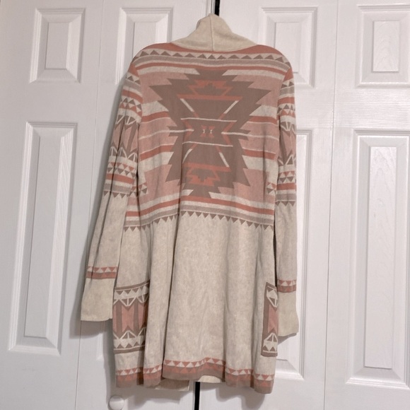 Yes Lola Aztec pattern knit cardigan sweater Size SMALL - Picture 7 of 12